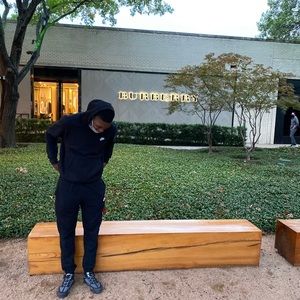 Meet your Posher, Jonathan